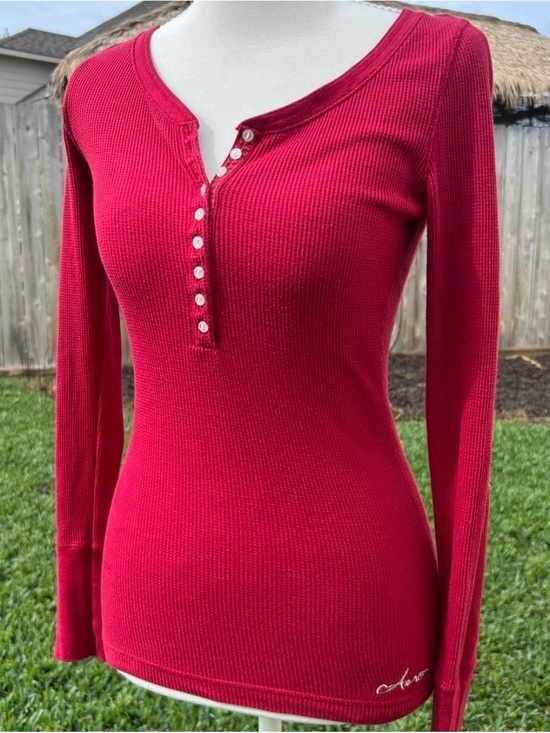 Aeropostale Tops - 2000s Aeropostale Red long sleeve henley top W small embroidered logo Size Small